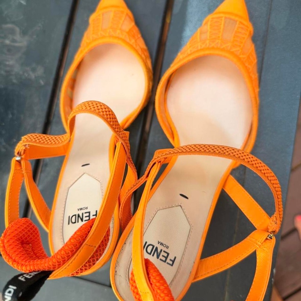 Fendi Colibri Orange Mesh Slingback Pumps Neon Pointed Toe Kitten Heels 36.5 - Picture 6 of 8